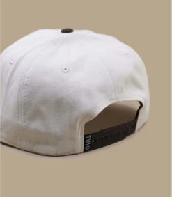 Badge Logo Snapback Beige 13 Badge Logo Snapback Beige -Monde Chapeau badge logo snapback beige 5