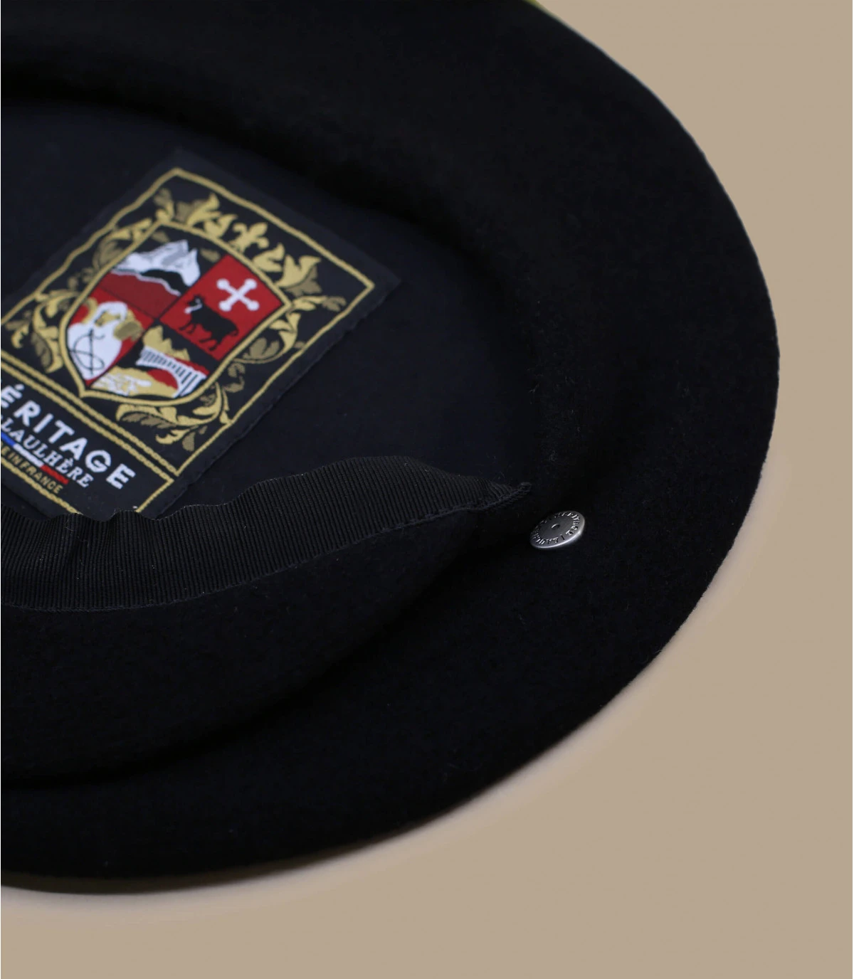 Campus Black 4 Campus Black – Image 2