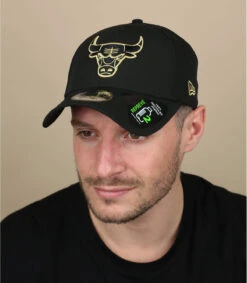 NEW ERA Casquette Black And Gold 940 Bulls