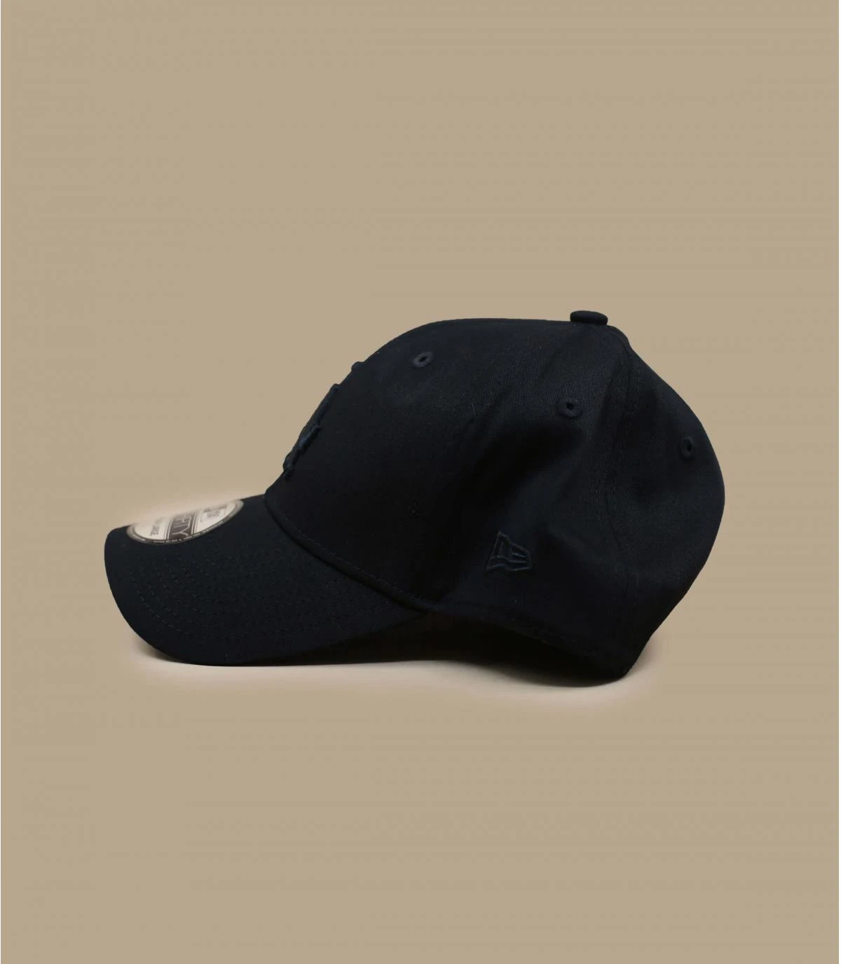 NEW ERA Casquette LA 3930 Black Black 5 NEW ERA Casquette LA 3930 Black Black – Image 3