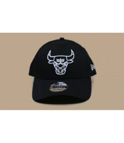 NEW ERA Casquette NBA League Ess 940 Bulls Black White 9 NEW ERA Casquette NBA League Ess 940 Bulls Black White -Monde Chapeau casquette nba league ess 940 bulls black whitecasquette20Bulls20noir20blanc
