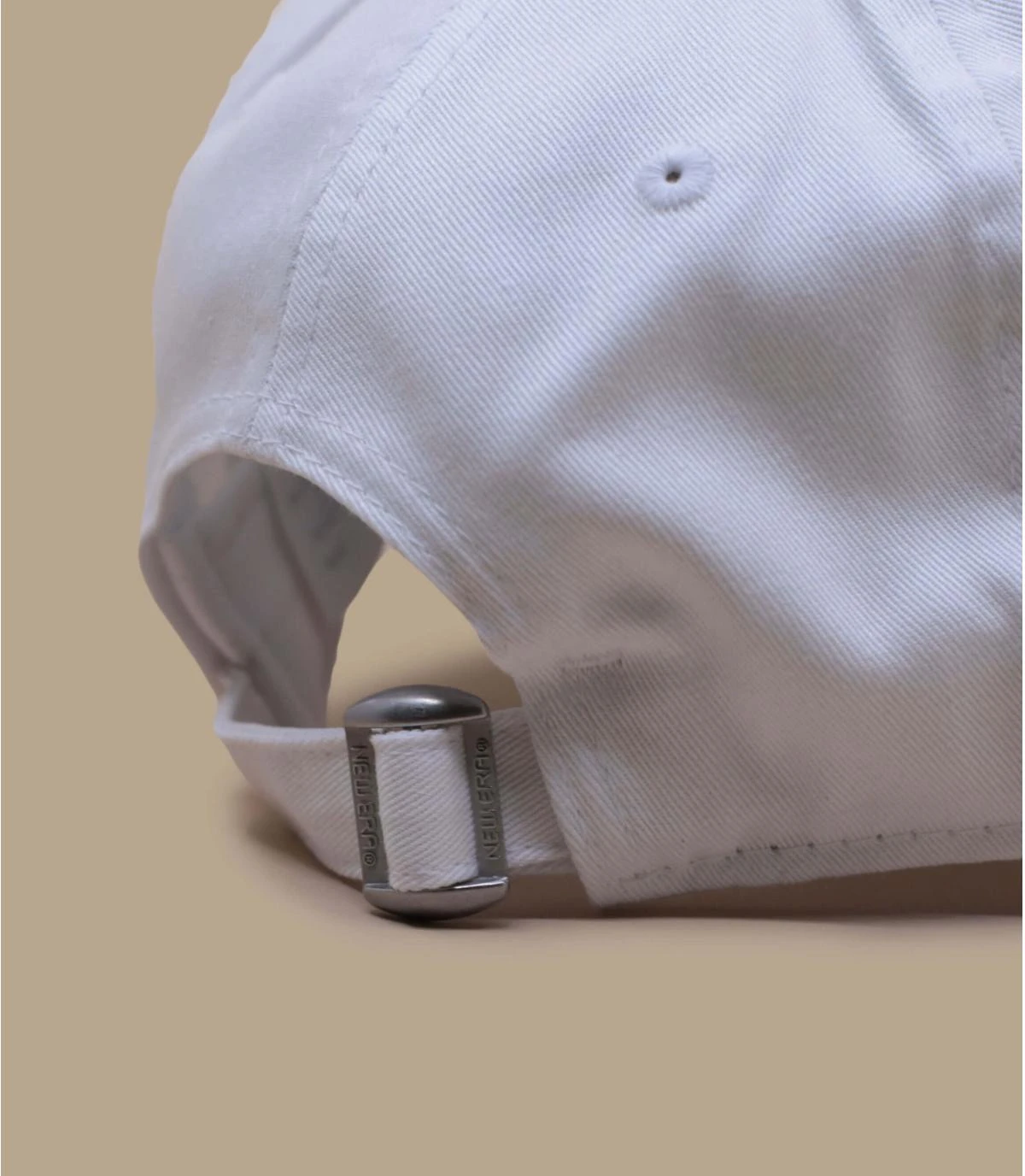 NEW ERA Casquette Wmn Floral Metallic 940 NY White 7 NEW ERA Casquette Wmn Floral Metallic 940 NY White – Image 5