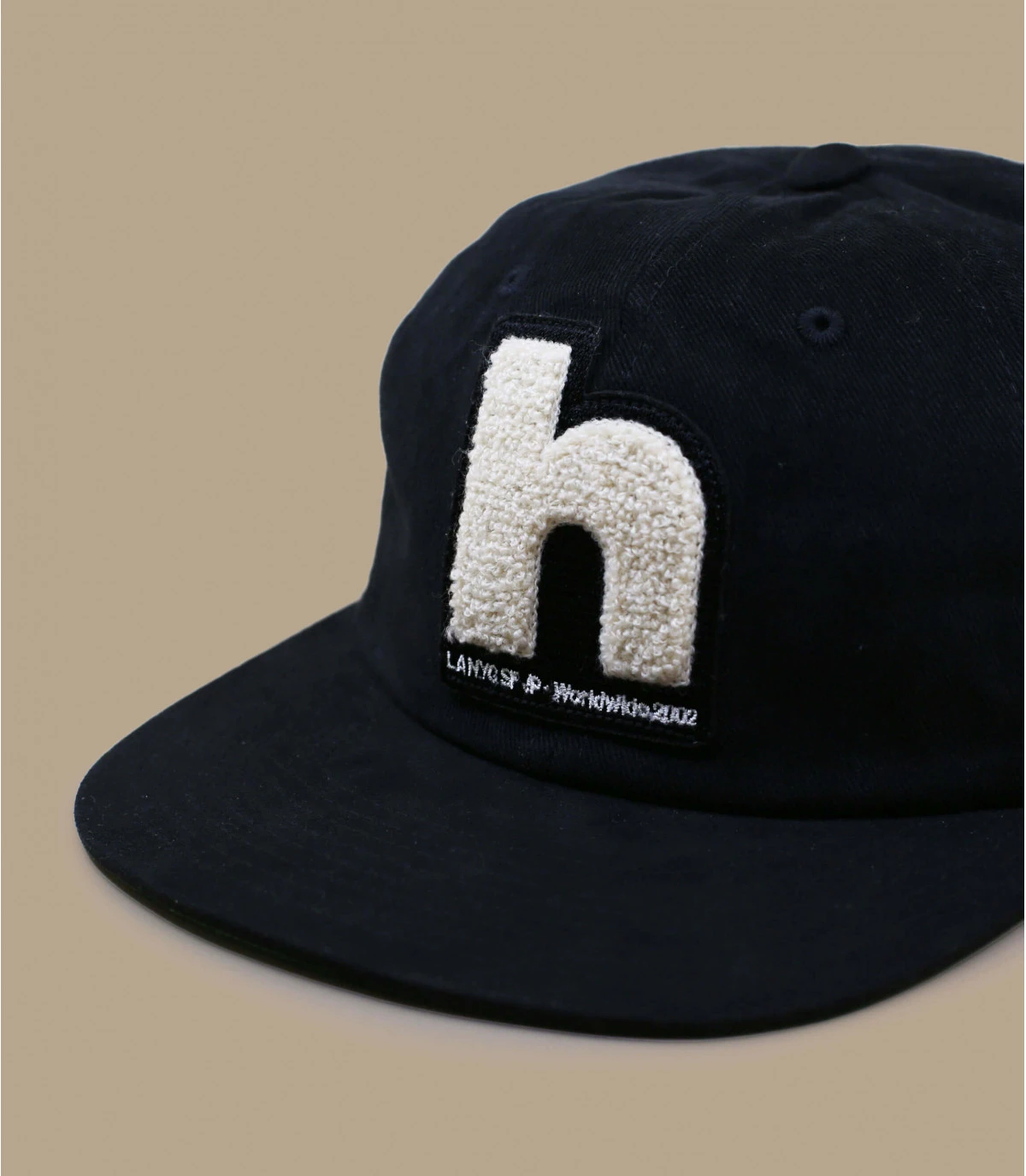 HUF Chenille Patch 6 Panel Black 5 HUF Chenille Patch 6 Panel Black – Image 3