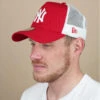 NEW ERA Clean Trucker NY Scarlet