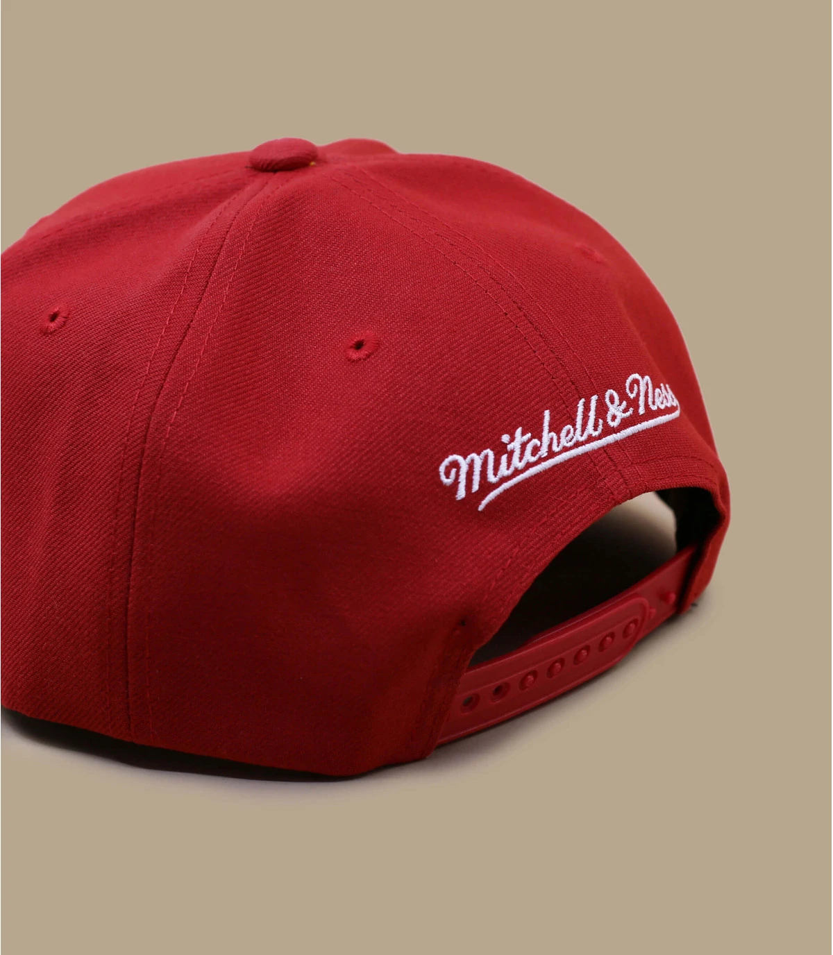 Mitchell & Ness Embroidery Glitch Snapback Bulls 7 Mitchell & Ness Embroidery Glitch Snapback Bulls – Image 5