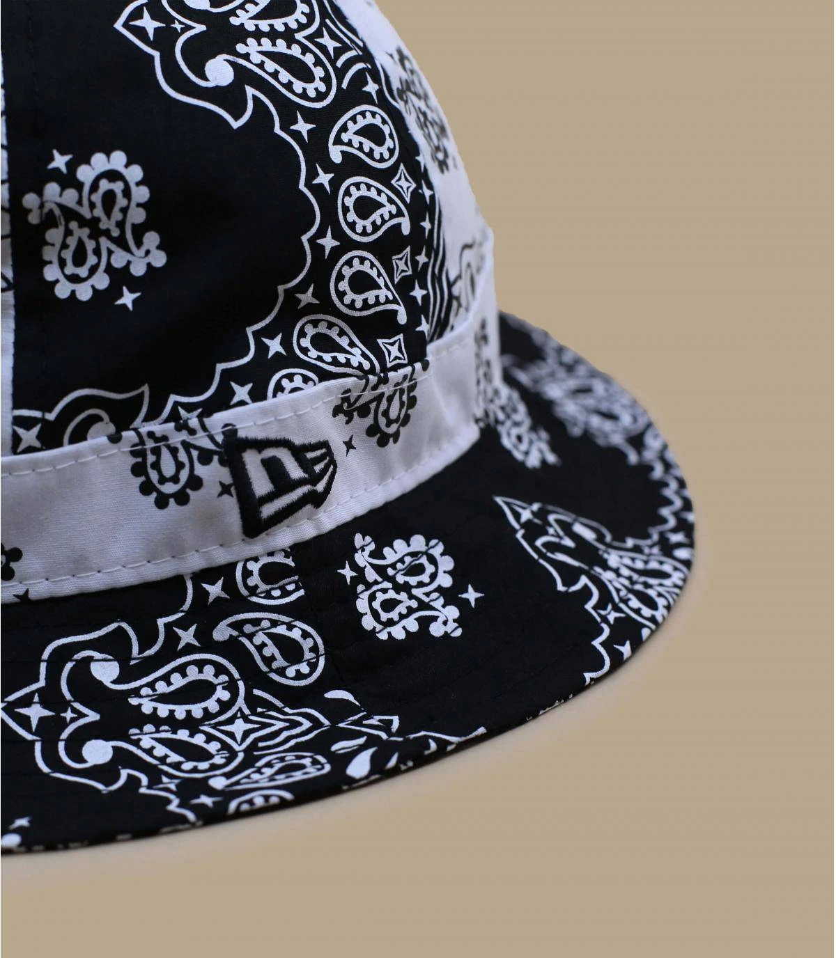 NEW ERA Explorer Bucket Paisley Black 5 NEW ERA Explorer Bucket Paisley Black – Image 3