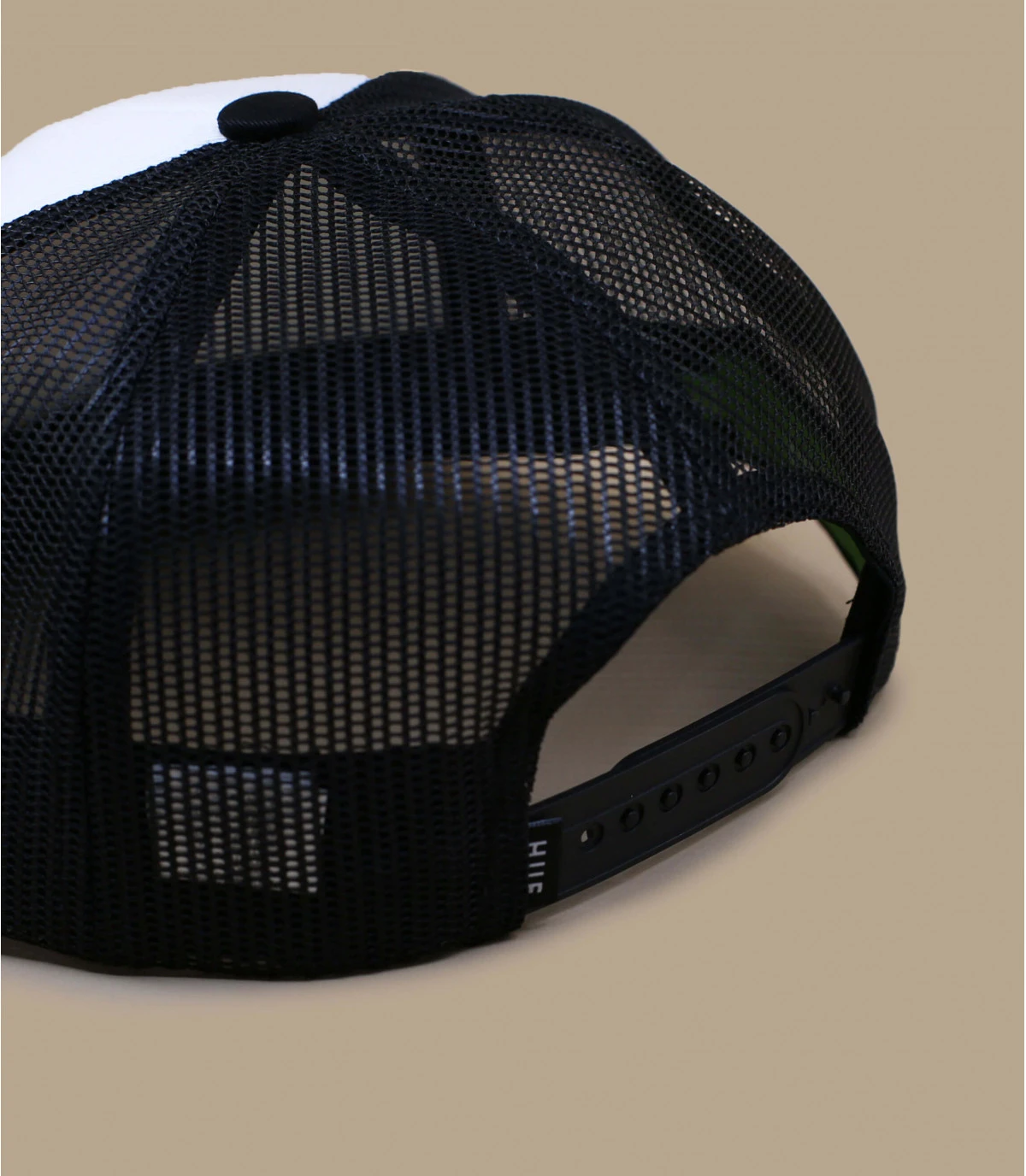 HUF Hot Dog Trucker 7 HUF Hot Dog Trucker – Image 5