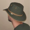Tilley Outback Green British Tan 1 Tilley Outback Green British Tan -Monde Chapeau outback green british tanchapeau20coton20cire20vert20Outback20green20british20tan