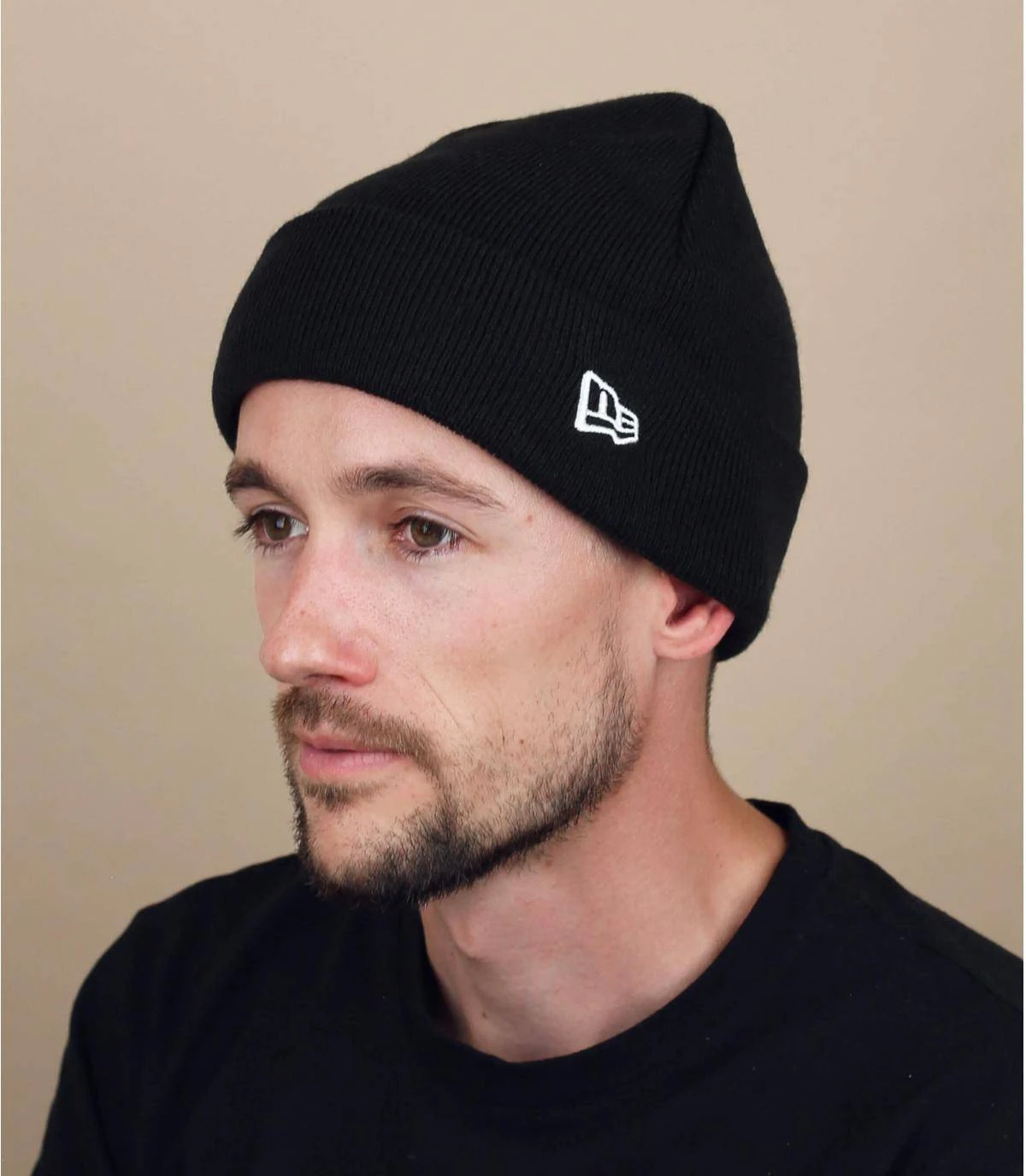 NEW ERA Pop Short Cuff Black 3 NEW ERA Pop Short Cuff Black