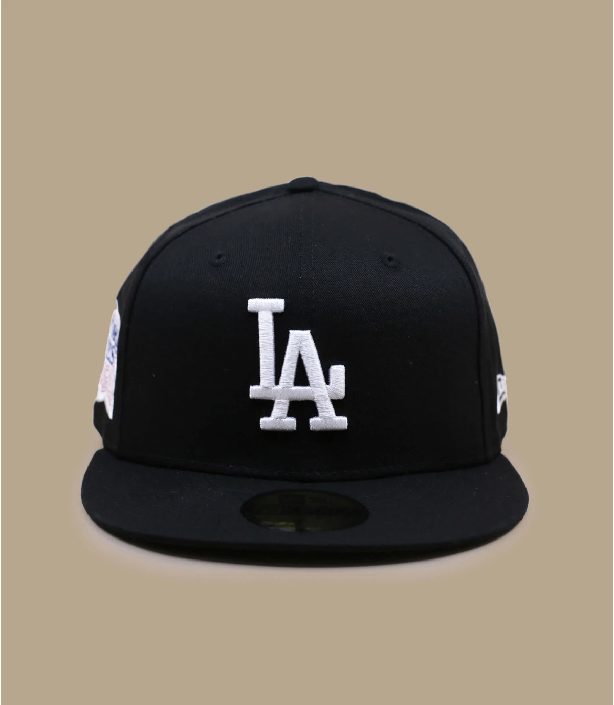 NEW ERA Side Patch 5950 LA Black 5 NEW ERA Side Patch 5950 LA Black – Image 3