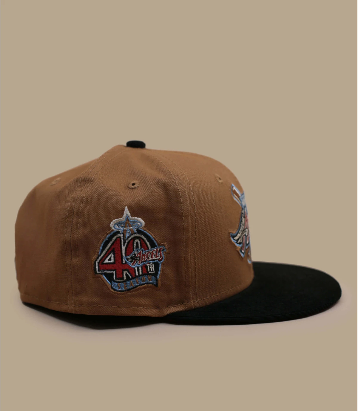 NEW ERA Side Patch 59Fifty Anaheim Angels Bronze Black Corduroy 6 NEW ERA Side Patch 59Fifty Anaheim Angels Bronze Black Corduroy – Image 4