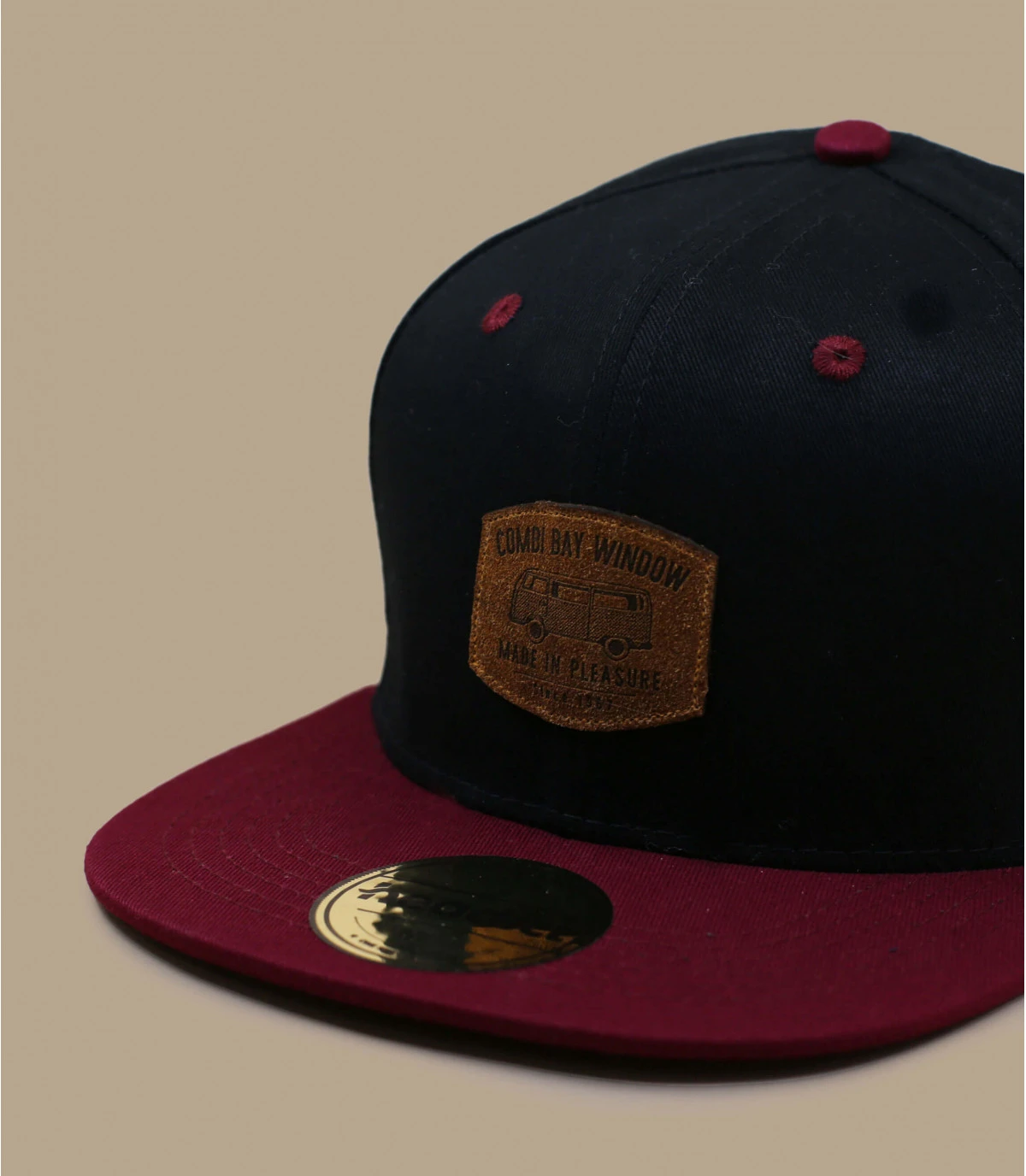 Snapback Combi Bay Window Black Burgundy 4 Snapback Combi Bay Window Black Burgundy – Image 2
