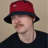 Brixton Stith Bucket Washed Navy Lava Red -Monde Chapeau stith bucket washed navy lava redbob20rouge20bleu20Brixton20Stith20Bucket20washed20navy20lava20red