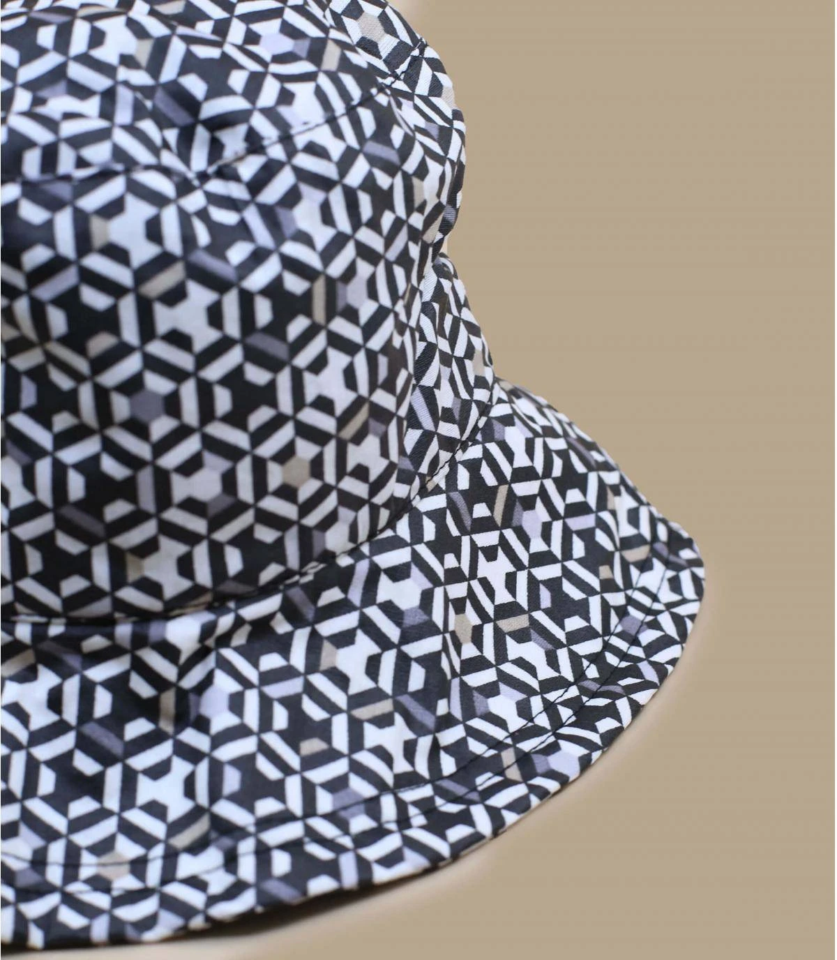 Télia Noir 4 Télia Noir – Image 3