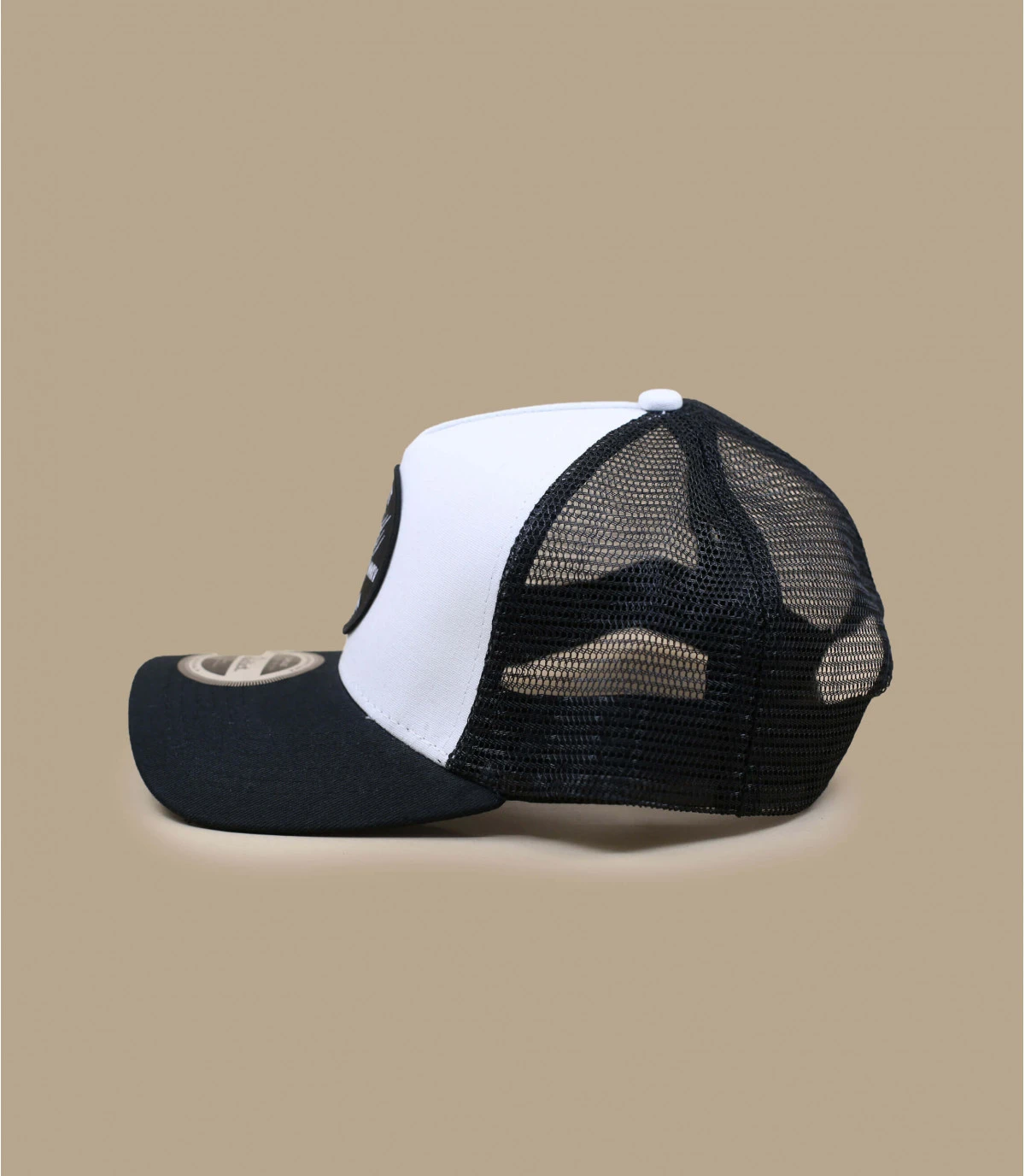 Trucker I Can't Slow Down 5 Trucker I Can't Slow Down – Image 3